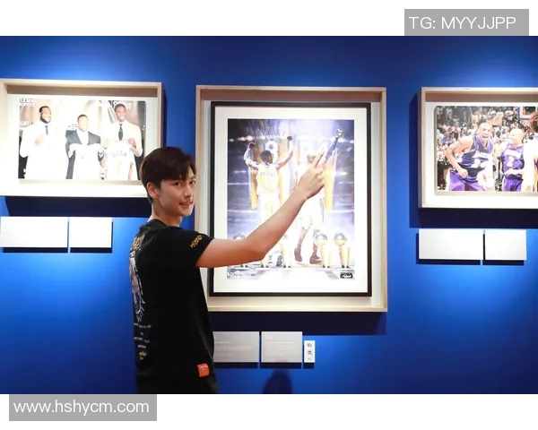 融合光影与动感的足球球星背景绘画艺术表现研究 融合光影与动感的足球球星背景绘画艺术表现研究