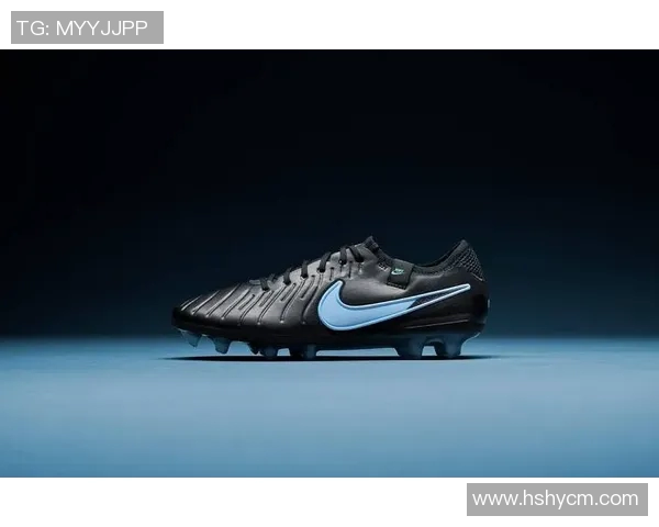 足球明星战靴价格揭秘 各大球星专属鞋款的市场价值分析 足球明星战靴价格揭秘 各大球星专属鞋款的市场价值分析